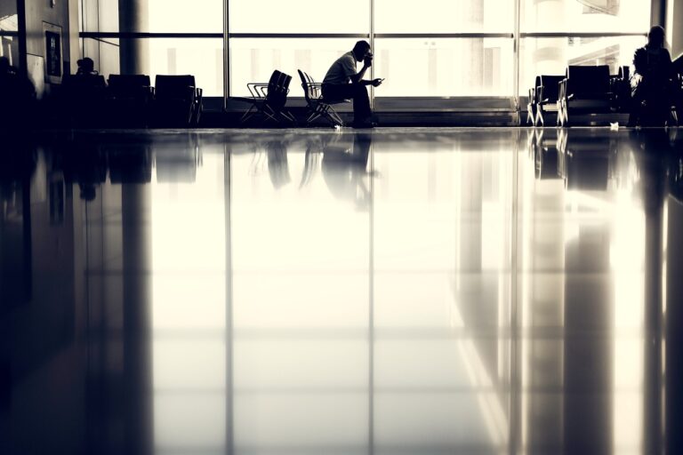 New rules for foreigners awaiting deportation at Polish airports